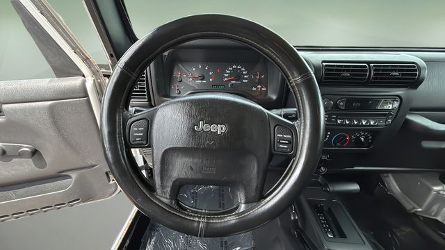 Used 2006 Silver Jeep Unlimited image 13