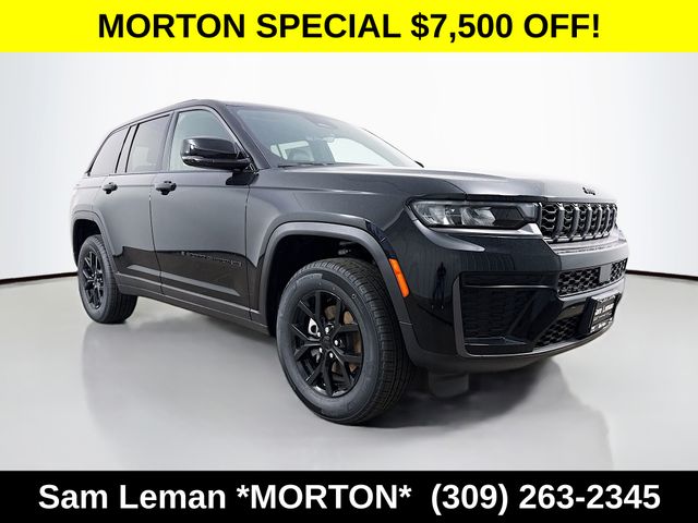 Diamond Black Crystal Pearlcoat 2026 Jeep Grand Cherokee SUV / Crossover Four-Wheel Drive 8-Speed Automatic