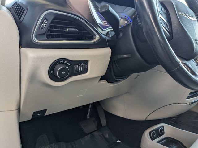2019 Chrysler Pacifica Touring L Plus photo