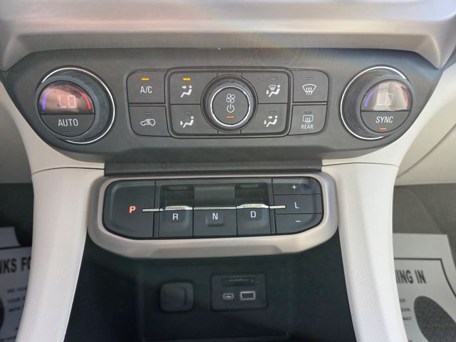 2023 GMC Acadia AWD Denali