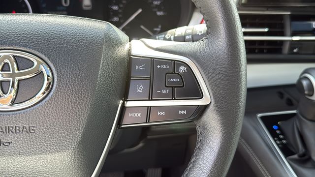 Used 2025 Toyota Sienna Van