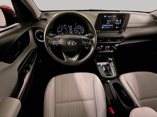2022 Hyundai Kona SEL - 4