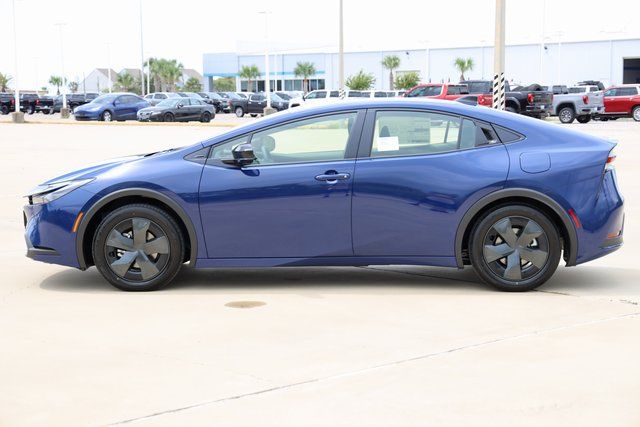 2026 Toyota Prius LE - 4