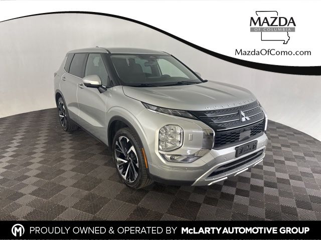 Alloy Silver Metallic 2023 Mitsubishi Outlander SUV / Crossover All-Wheel Drive Continuously Variable Transmission