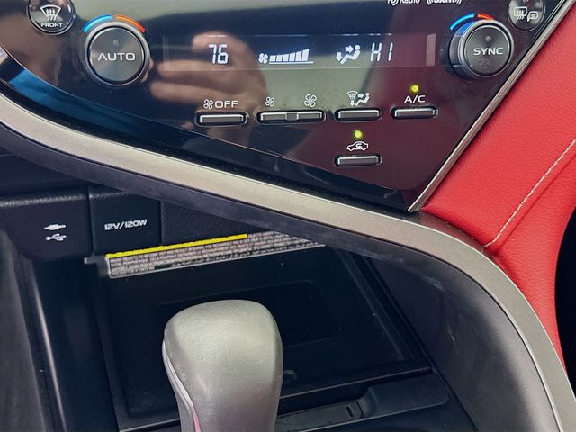Thumbnail: 2019 Toyota Camry - 16