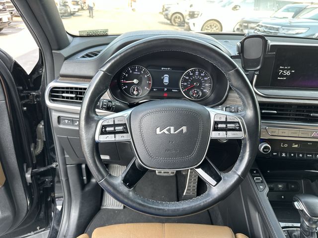 Used 2022 Black Kia SX image 15