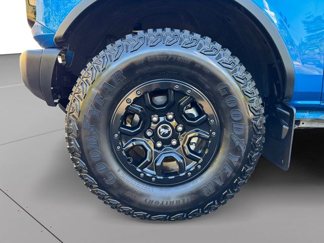 Used 2023 Blue Ford Wildtrak image 9