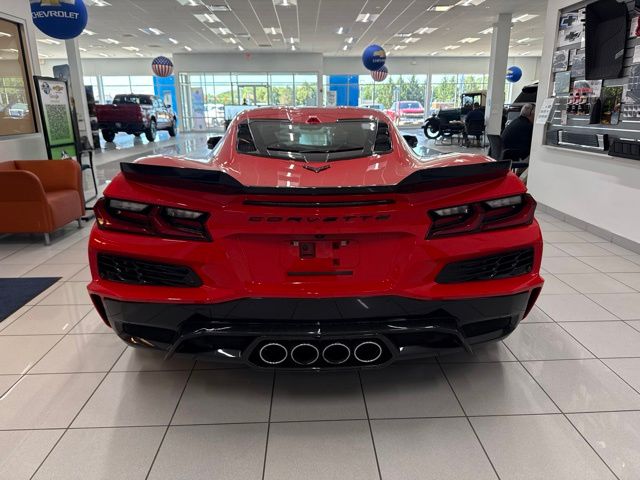 Used 2024 Red Chevrolet Z06 image 7
