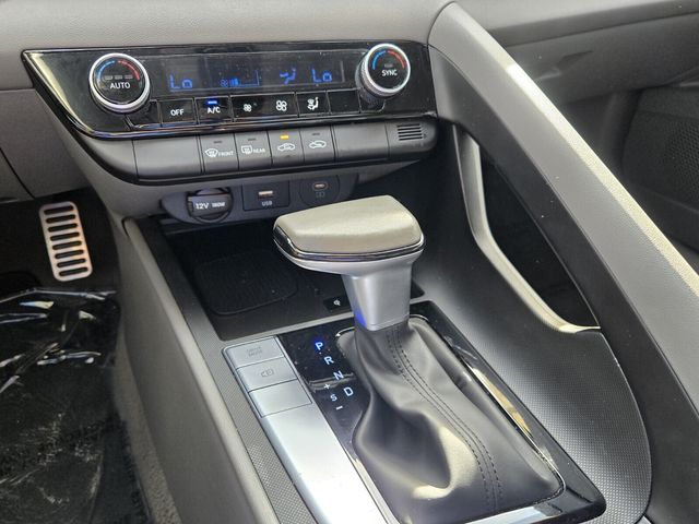 2025 Hyundai Elantra - $18,997