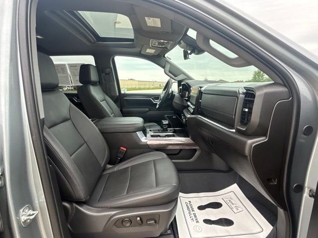 Used 2025 Chevrolet Silverado 1500 Truck