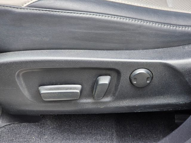 Used 2019 Silver Lexus 350L image 17