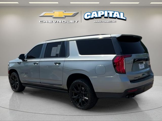 Used 2023 Silver GMC Denali image 3