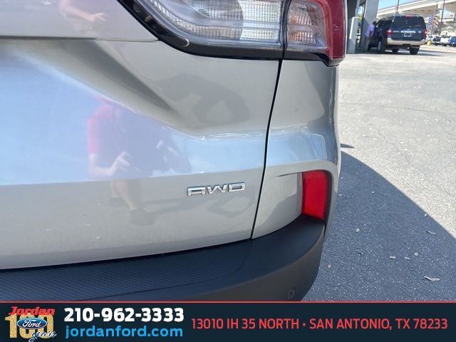 Used Car 2022 Ford Escape  Titanium For Sale Under $25,000 In San Antonio, Texas
