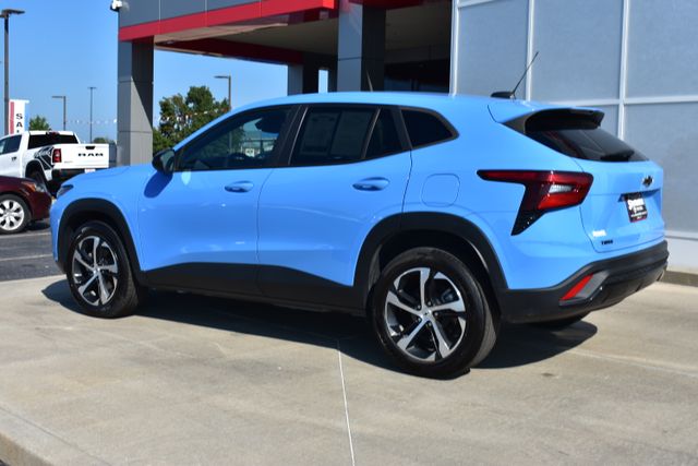 Used 2024 Chevrolet Trax SUV