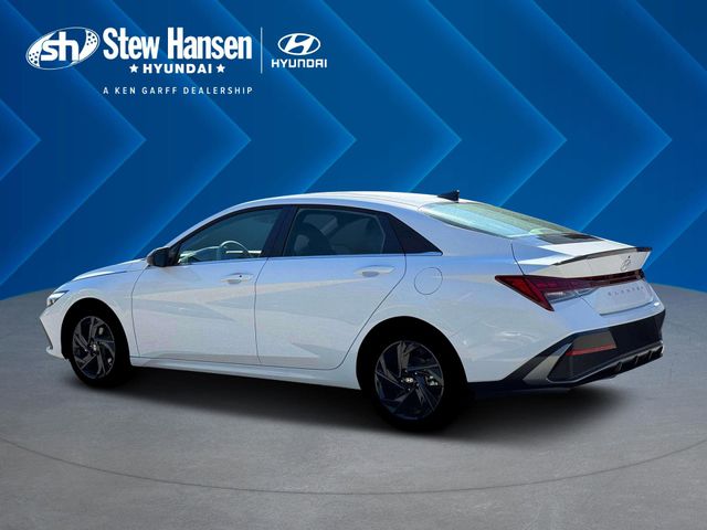 New 2026 White Hyundai SEL Sport image 4