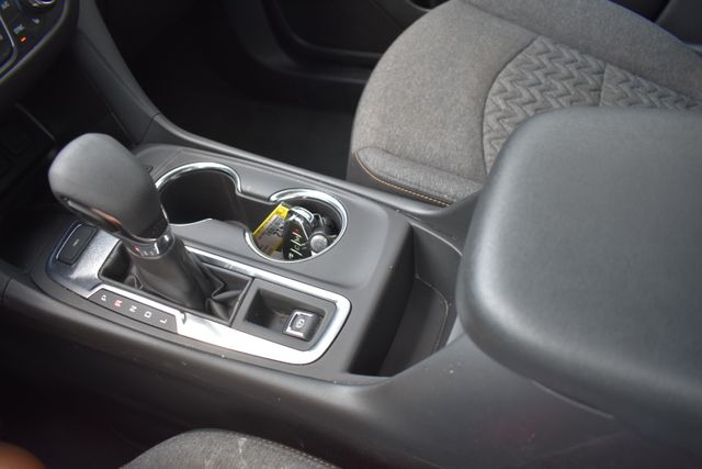 2024 Chevrolet Equinox LT - Photo 30