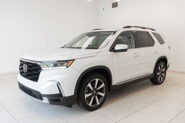 Used 2025 Honda Pilot SUV