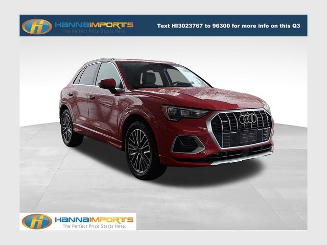 Orange (Tango Red) 2022 Audi Q3 quattro Premium 40 TFSI SUV / Crossover All-Wheel Drive 8-Speed Automatic