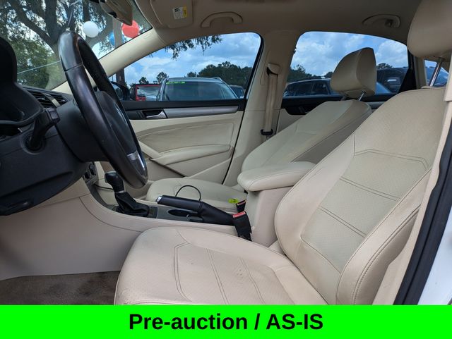 2014 Volkswagen Passat 1.8T SE
