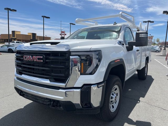 2024 GMC Sierra 3500HD Pro 4