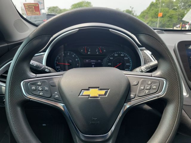 Used 2025 Gray Chevrolet LT image 23