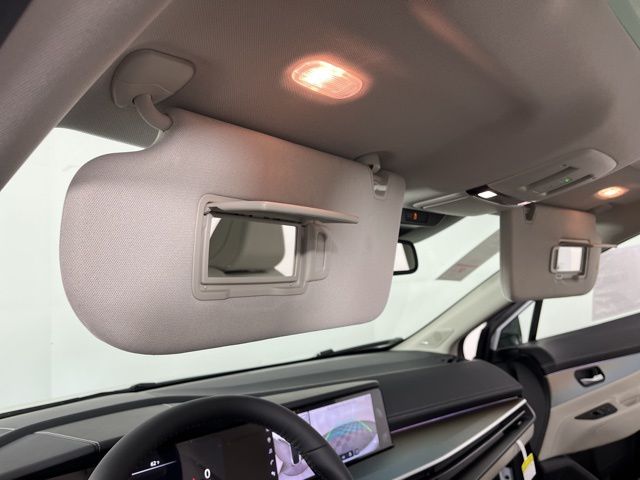 2025 Everest White Pearl Tricoat Nissan Murano SL AWD SUV