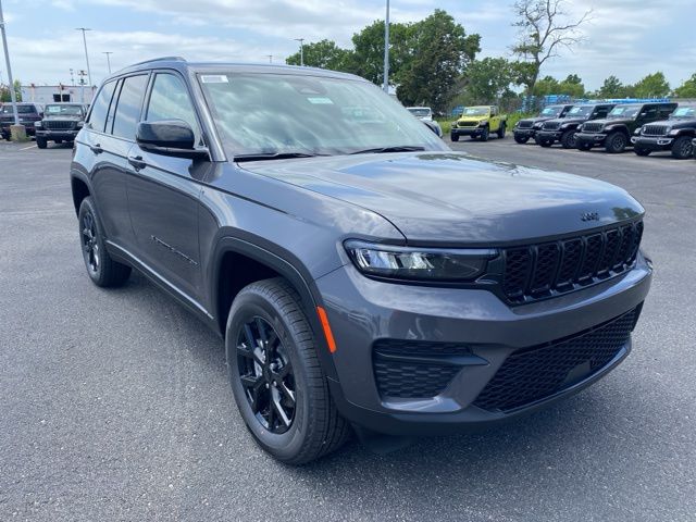 2024 Jeep Grand Cherokee Altitude 3