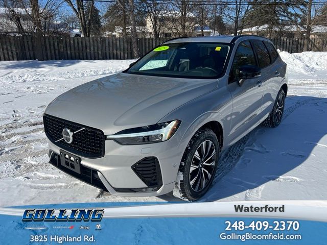 2025 Volvo XC60 B5 Plus Dark Theme AWD