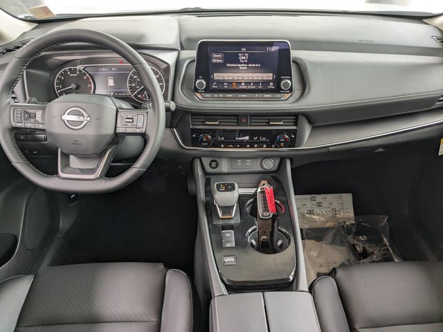 2025 Nissan Rogue SV photo