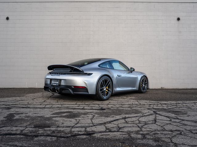 Certified Used 2025  Porsche Carrera 4 GTS image 7