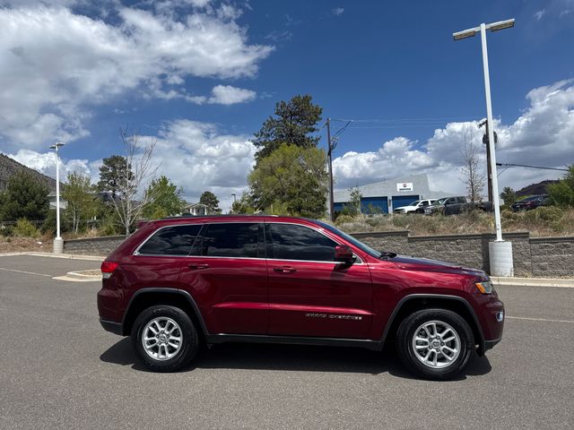 Used 2018 Jeep Grand Cherokee Laredo with VIN 1C4RJEAG2JC430447 for sale in Flagstaff, AZ
