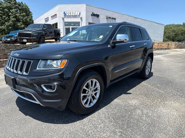 Brilliant Black Crystal Pearlcoat 2016 Jeep Grand Cherokee SUV / Crossover 4X2 8-Speed Automatic