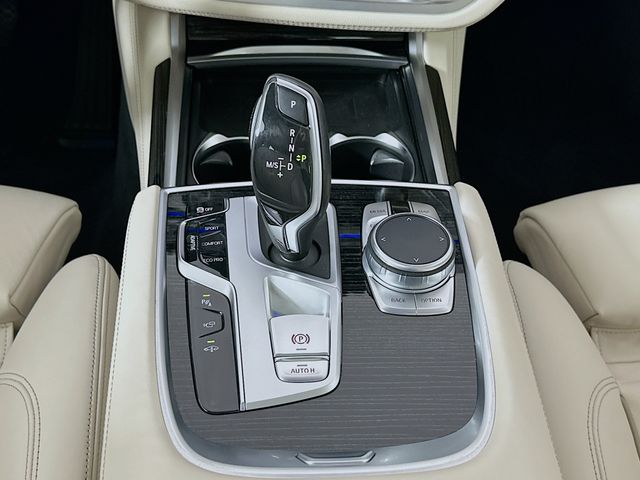 2022 BMW 7 Series 750i xDrive 17