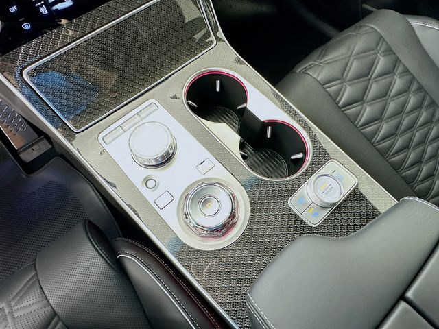 Thumbnail: 2026 Genesis GV80 - 15