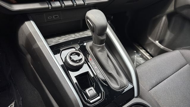 Used 2024 Gray Chevrolet Trail Boss image 30
