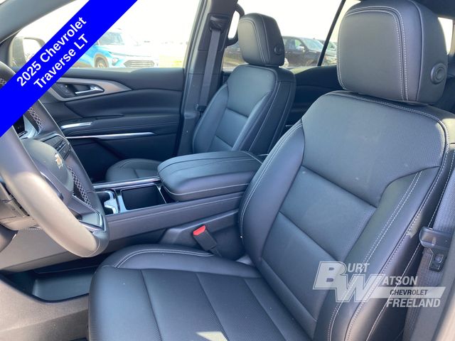 2025 Chevrolet Traverse LT photo