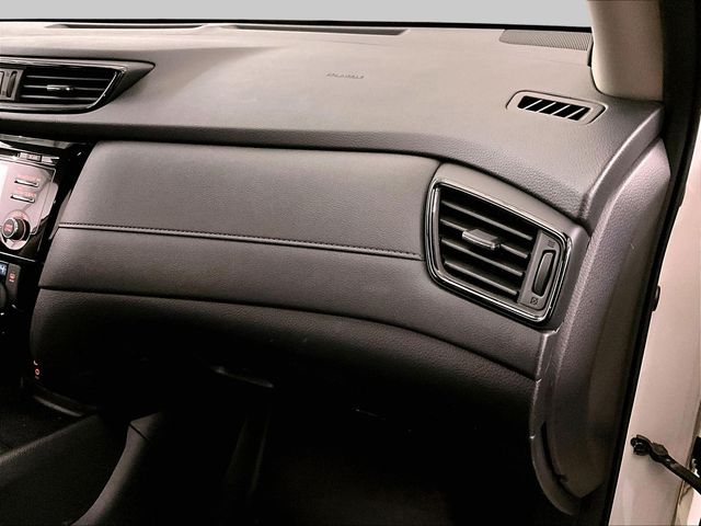 2017 Nissan Rogue SV White at Grove City Ford