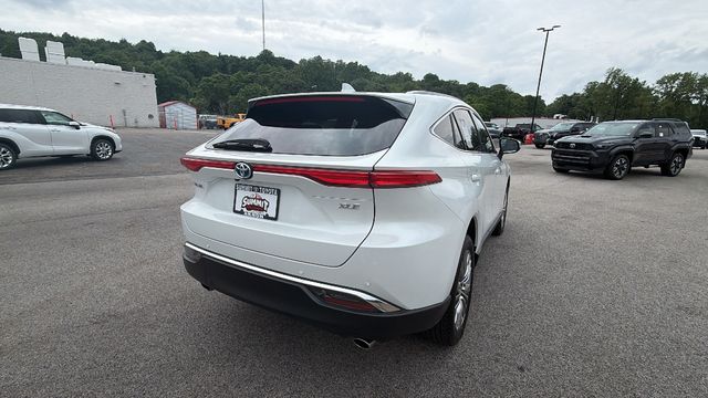 2023 Toyota Venza XLE - Image 5