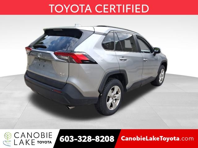 2021 Toyota RAV4 XLE photo 4