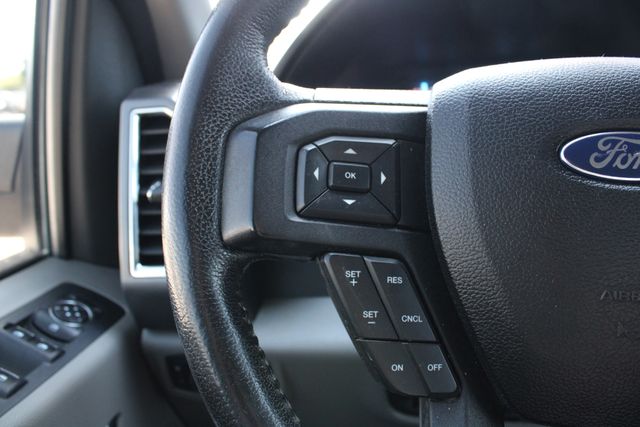 Used 2015 Blue Ford XLT image 10