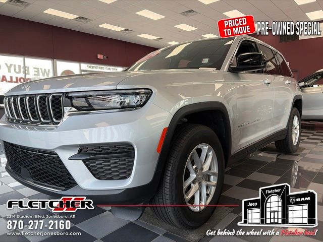 2025 Jeep Grand Cherokee Laredo X RWD
