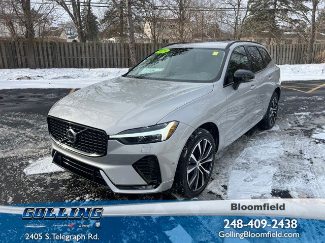 2025 Volvo XC60 B5 Plus Dark Theme AWD