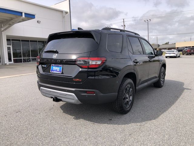 used 2025 Honda Pilot car, priced at $46,798