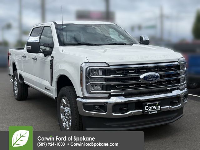 White Metallic 2026 Ford F-250 Super Duty Pickup Truck Four-Wheel Drive Automatic