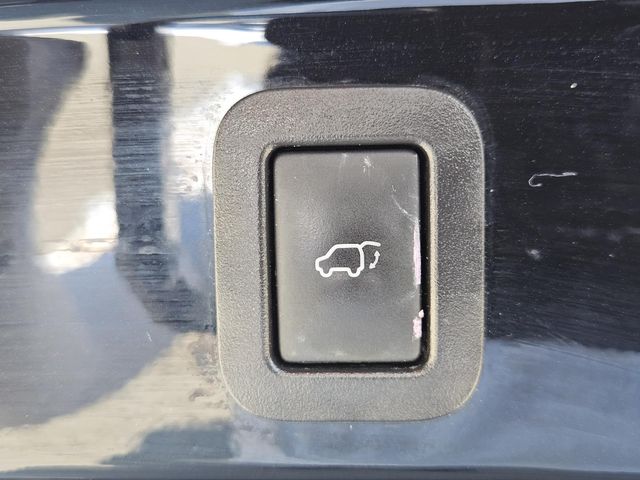 Used 2018 Toyota Highlander SUV