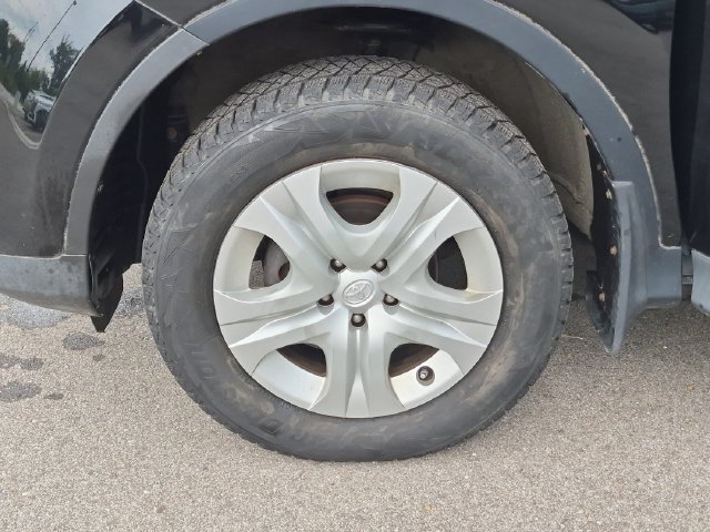 2014 Toyota RAV4 - Image 31