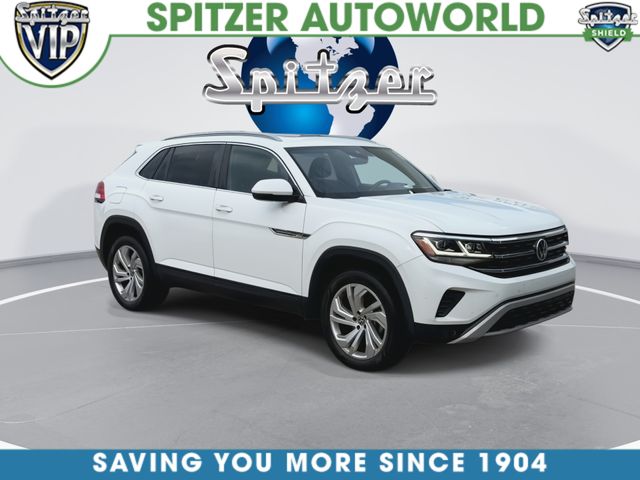 Used 2020 Black Volkswagen 2.0T SEL image 3