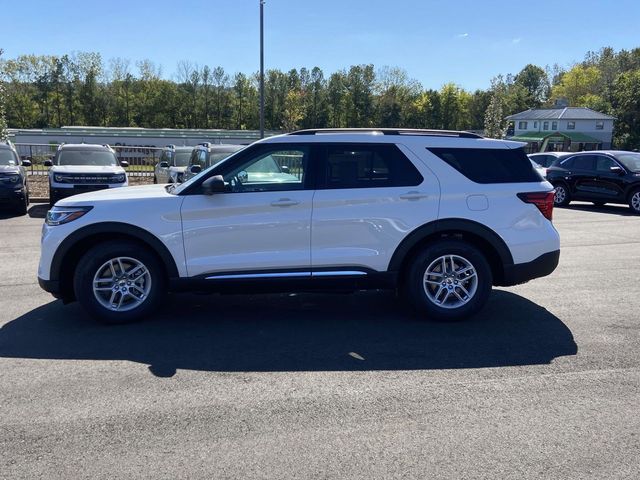 2025 Ford Explorer Active 7