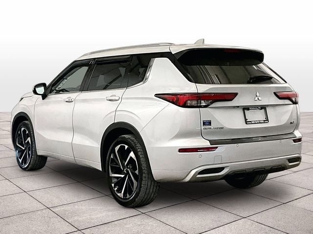 2022 Mitsubishi Outlander SEL White at Auto Express Mitsubishi