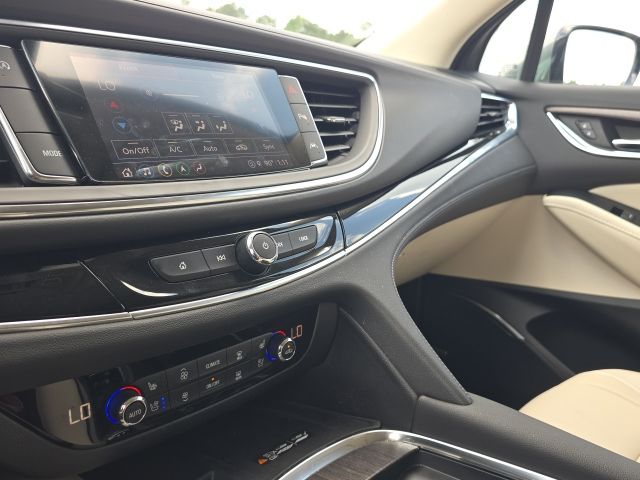 2023 Buick Enclave Avenir:C02708